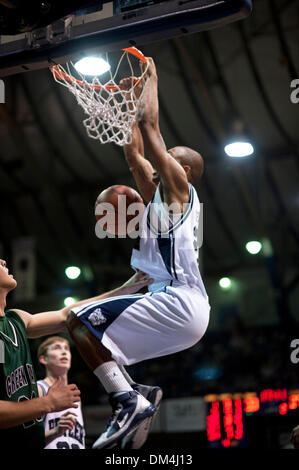 Butler Bulldogs gewinnen 72-49 gegen die Green Bay Phoenix im Hinkle Fieldhouse.  Shelvin Mack erzielte 14 Punkte. Gordon Hayward und Willie Veasley mit 13 und 10 Punkte. (Kredit-Bild: © Mike Taylor/Southcreek Global/ZUMApress.com) Stockfoto