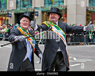 NEW YORK, NY, USA - 16 MAR: Menschen am St. Patricks Day Parade am 16. März 2013 in New York City, USA. Stockfoto