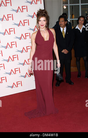 5. Januar 2002 - AWARDS AFI 2001.AT das BEVERLY HILLS HOTEL BEVERLY HILLS, CA. LAURA HARRING. FITZROY BARRETT / 05.01.2002 K23721FB (D) (Kredit-Bild: © Globe Photos/ZUMAPRESS.com) Stockfoto