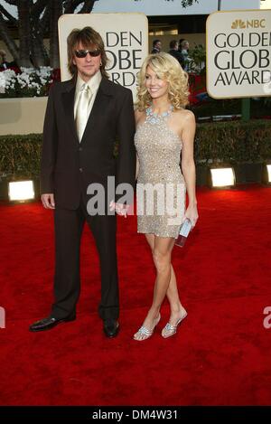 20. Januar 2002 - 59. GOLDEN AWARDS. IM BEVERLY HILTON HOTEL HILLS BEVERLY CA... HEATHER LOCKLEAR UND RICHIE SAMBORA MANN. FITZROY BARRETT / 20.01.2002 K23865FB (D) (Kredit-Bild: © Globe Photos/ZUMAPRESS.com) Stockfoto