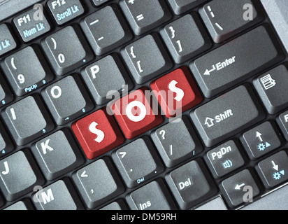 Roten SOS-Taste auf der Tastatur Stockfoto