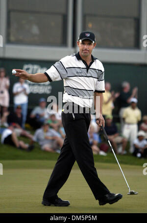 13. März 2005; Palm Beach Gardens, FL, USA; PADRAIG HARRINGTON reagiert nachdem sein Putt auf 18 (während der zweiten Playoff-Loch) auf der Honda Classic im Mirasol Sonntagnachmittag. Stockfoto