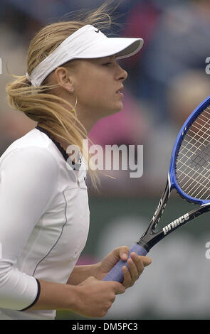 18. März 2005; Indische Brunnen, Kalifornien, USA; WTA Tennis Pro MARIA SHARAPOVA während eines Spiels bei der 2005 Pacific Life Open in Indian Wells Tennis Garden. Stockfoto