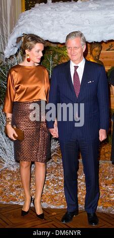 Brüssel, Belgien. 11. Dezember 2013. Philippe König und Königin Mathilde von Belgien besucht das Weihnachtskonzert im königlichen Palast in Brüssel, 11. Dezember 2013. Foto: Patrick van Katwijk / Niederlande und Frankreich, Stockfoto