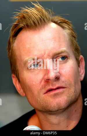 10. September 2002 - Toronto, Kanada - MAX Presse Konferenz. AUF DEM TORONTO INTERNATIONAL FILMFESTIVAL. IM FOUR SEASONS HOTEL. ULRICH THOMSEN. FITZROY BARRETT / 10.09.2002 K26026FB (D) (Kredit-Bild: © Globe Photos/ZUMAPRESS.com) Stockfoto