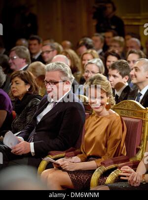 Brüssel, Belgien. 11. Dezember 2013. Königin Mathilde und Prinz Laurent besuchen das Weihnachtskonzert im königlichen Palast in Brüssel, 11. Dezember 2013. Foto: Patrick van Katwijk / Niederlande und Frankreich, Stockfoto