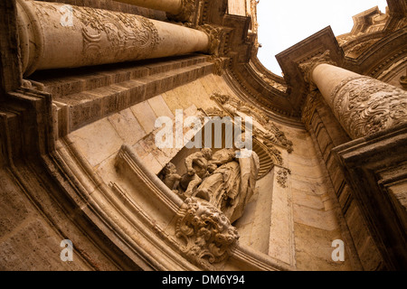 Die Main-Tür (Puerta de Los Hierros) von Valencia, Kathedrale, Spanien Stockfoto