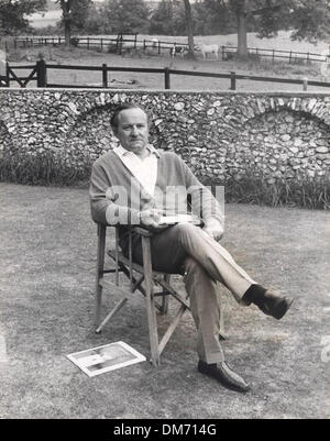 13. Juli 1973 - Berkshire, England, Vereinigtes Königreich - EARL GEORGE JELLICOE eine Pause auf dem Gelände Tidcombe Manor. (Kredit-Bild: © KEYSTONE Pictures/ZUMAPRESS.com) Stockfoto