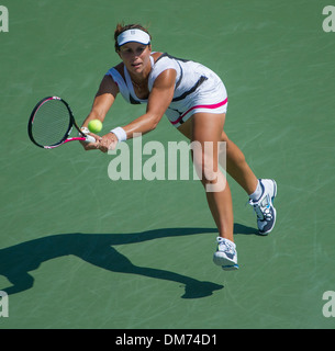 Varvara Cirstea uns Open 2012 Frauen Match - Samantha Stosur V Varvara Lepchenko - USTA Billie Jean King National Tennis Stockfoto