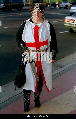 "Monty Python and the Holy Grail" Re - Release Filmpremiere. Ein Wettbewerb für Fans, die kamen verkleidet als ihre Lieblings-Charaktere aus dem Film. Sie wurden von Eric Idle und John Cleese beurteilt. Stockfoto