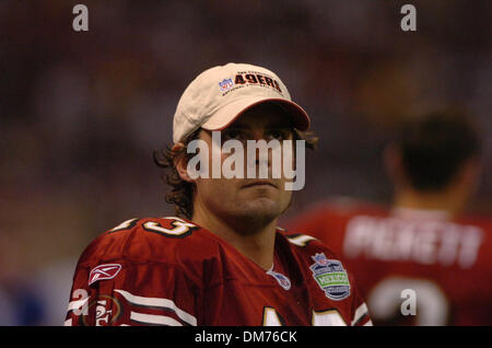 2. Oktober 2005; Mexiko-Stadt, Mexiko; NFL-FOOTBALL: 49ers ab Quarterback Tim Rattay wurde entfernt aus dem Spiel im 4. Quartal im Sonntagabend San Francisco 49ers 31-14-Niederlage gegen die Arizona Cardinals im Estadio Azteca in Mexiko-Stadt. Obligatorische Credit: Foto von Jose Luis Villegas/Sacramento Bee/ZUMA Press. (©) Copyright 2005 von Jose Luis Villegas/Sacramento Bee Stockfoto