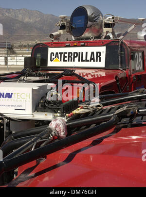 5. Oktober 2005; Fontana, Kalifornien, USA; Detail-Aufnahme der Highlander und Sandsturm, der autonome Roboter-Fahrzeuge von Carnegie Mellon rot-Teams bei der DARPA Grand Challenge nationalen Qualifikationsturnier in Kalifornien Speedwa am 5. Oktober 2005. Obligatorische Credit: Foto von Vaughn Youtz/ZUMA Press. (©) Copyright 2005 von Vaughn Youtz Stockfoto