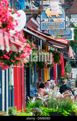 Die Terrasse des Cochon Dingue Restaurants am Boulevard Champlain in der Altstadt von Quebec Stadt Kanada Stockfoto