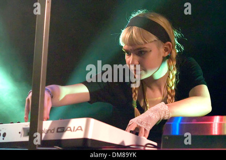 Grimes real name Claire Boucher erklingt in The Arches Glasgow, Scotland - 29.08.12 Stockfoto