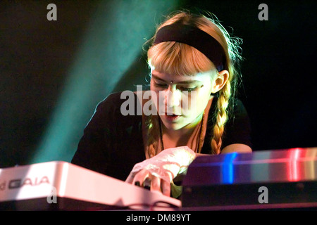 Grimes real name Claire Boucher erklingt in The Arches Glasgow, Scotland - 29.08.12 Stockfoto