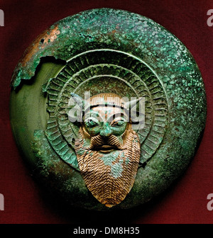 Ornamentale Schild Kopf eines bärtigen Mannes mit Stier Hörner Flussgott Acheloos 510 BC etruskische Etrurien Italien Stockfoto