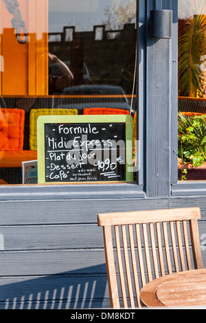 Mittag express-Menü - Plat du Joir - in einem Restaurant in Dünkirchen, Frankreich. Stockfoto