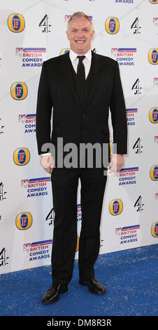 London, UK, 12. Dezember 2013 Greg Davies kommt bei den British Comedy Awards am Fountain Studios, Wembley, London Foto: MRP/Alamy Live News Stockfoto