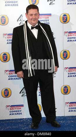 London, UK, 12. Dezember 2013 Johnny Vegas kommt bei den British Comedy Awards am Fountain Studios, Wembley, London Foto: MRP/Alamy Live News Stockfoto