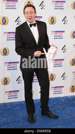 London, UK, 12. Dezember 2013 Paul Whitehouse kommt bei den British Comedy Awards am Fountain Studios, Wembley, London Foto: MRP/Alamy Live News Stockfoto