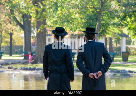 Chassidische jüdische Männer Montreal Stockfoto