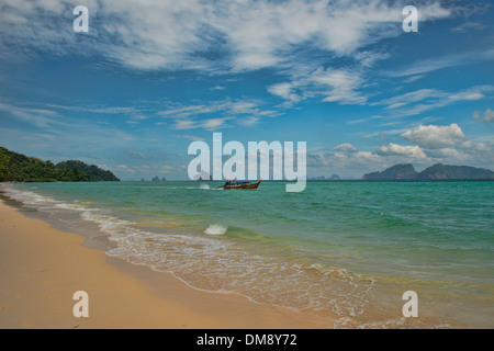 schöner Strand auf Koh Kradan Insel in Thailand Stockfoto