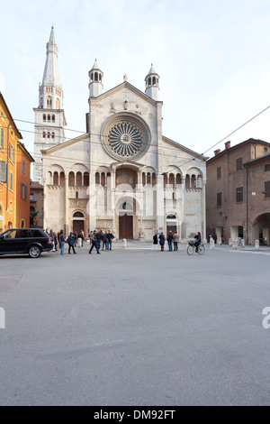 Corso Duomo und Fassade von Modena Kathedrale, Italien Stockfoto