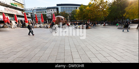 Breitscheidplatz städtischen Platz in Berlin Stockfoto