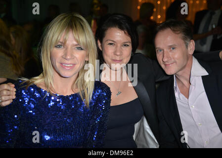 London, UK. 12. Dezember 2013. Zoe Ball besucht die Karen Hardy Studios 5. Geburtstag am Imperial Wharf in London, Foto: siehe Li/Alamy Live News Stockfoto