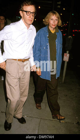 29. Januar 1993 - F8816. WOODY ALLEN MIA FARROW. MICHAEL FERGUSON / RICH ALLEN (Kredit-Bild: © Globe Photos/ZUMAPRESS.com) Stockfoto