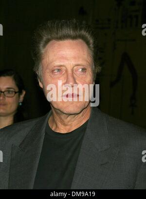 14. Dezember 2002 - Hollywood, Kalifornien, USA - K2852MR. HOMMAGE AN CHRISTOPHER WALKEN. EGYPTIAN THEATRE, HOLLYWOOD, CA.12/14/02. MILAN RYBA / 2002.CHRISTOPHER WALKEN (Kredit-Bild: © Globe Photos/ZUMAPRESS.com) Stockfoto