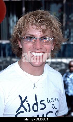 24. August 2002 - Hollywood, CA, USA - K25918MR - La MISSION PARTY für Kinder von SKID ROW. LOS ANGELES-MISSION, LOS ANGELES 24.08.02. MILAN RYBA / 2002.JONATHAN FAIRCHILD (Kredit-Bild: © Globe Photos/ZUMAPRESS.com) Stockfoto