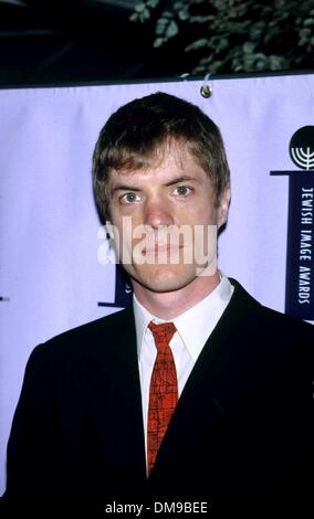 25. September 2002 - Beverly Hills, CALIFORNIA, USA - JONATHAN CROSBY... K26332MR - JÜDISCHEN IMAGE AWARD. DAS FOUR SEASONS HOTEL, BEVERLY HILLS, KALIFORNIEN. SEPT. 24, 2002. MILAN RYBA / 2002. (Kredit-Bild: © Globe Photos/ZUMAPRESS.com) Stockfoto