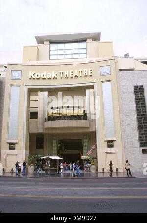 18. November 2002 - Hollywood, Kalifornien, USA - KODAK Theater... K27062MR KODAK THEATER-TOUR. KODAK THEATER, HOLLYWOOD, KALIFORNIEN. 7. NOVEMBER 2002. MILAN RYBA / 2002 (Kredit-Bild: © Globe Photos/ZUMAPRESS.com) Stockfoto