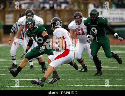 26. November 2005; Denton, TX, USA; NCAA FOOTBALL: Sunbelt Conference Champions Universität von Nordtexas vs. Arkansas State NCAA Fußball.  Trotz 180 rushing Yards von rauschenden Staatsführer fiel Patrick Cobbs North Texas, Arkansas State 24-31. Obligatorische Credit: Foto von David Bailey/ZUMA Press. (©) Copyright 2005 von David Bailey Stockfoto