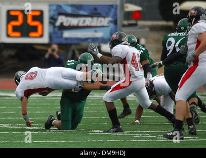 26. November 2005; Denton, TX, USA; NCAA FOOTBALL: Sunbelt Conference Champions Universität von Nordtexas vs. Arkansas State NCAA Fußball.  Trotz 180 rushing Yards von rauschenden Staatsführer fiel Patrick Cobbs North Texas, Arkansas State 24-31. Obligatorische Credit: Foto von David Bailey/ZUMA Press. (©) Copyright 2005 von David Bailey Stockfoto