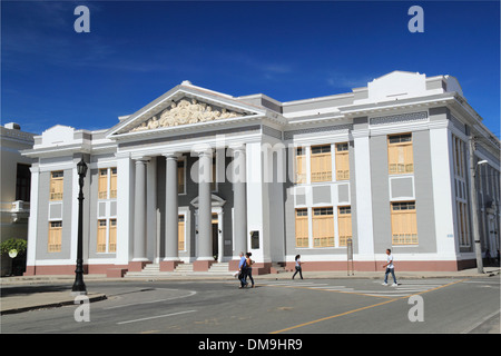 Colegio San Lorenzo, Parque José Martí, Cienfuegos, Cienfuegos Provinz, Kuba, Karibik, Mittelamerika Stockfoto