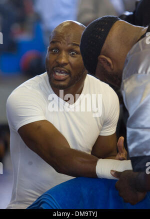 17. November 2009 - Upper Darby, Pennsylvania, USA - Philadelphia Bernard "The Executioner" Hopkins in einer Trainingseinheit. Hopkins wird E. Ornelas in Philadelphia 2. Dezember 2009 kämpfen.  (Kredit-Bild: © Jay Gorodetzer/ZUMA Press) Stockfoto