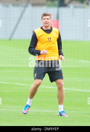 Steven Gerrard Liverpool FC Zug vor Eröffnungswochenende des neuen Barclays Premier League Saison Liverpool England - 15.08.12 Stockfoto