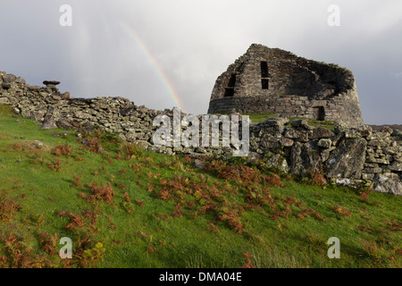 Ein Blick auf Dun Carloway Broch auf der Isle of Lewis auf den äußeren Hebriden, Schottland Stockfoto