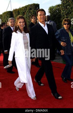 20. Mai 2002 - Santa Monica, Kalifornien, USA - ARNOLD SCHWARZENEGGER und Ehefrau MARIA SHRIVER... 2002 WORLD STUNT AWARDS. BARKER HANGAR, SANTA MONICA, KALIFORNIEN. 19. MAI 2002. NINA PROMMER / 2002 K25030NP (Kredit-Bild: © Globe Photos/ZUMAPRESS.com) Stockfoto