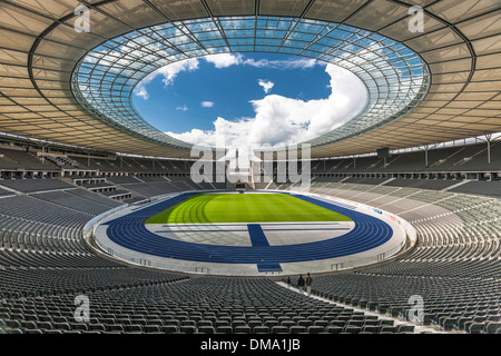 Das Olympiastadion in Berlin, Hauptstadt Deutschlands, Website der Olympischen Spiele 1936, statt unter dem NS-Regime. Stockfoto