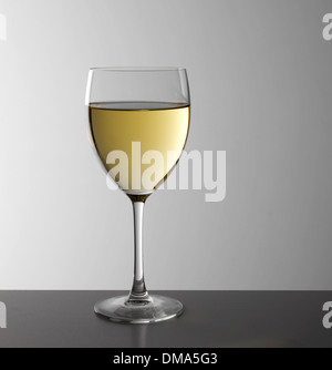 Glas Weißwein Stockfoto