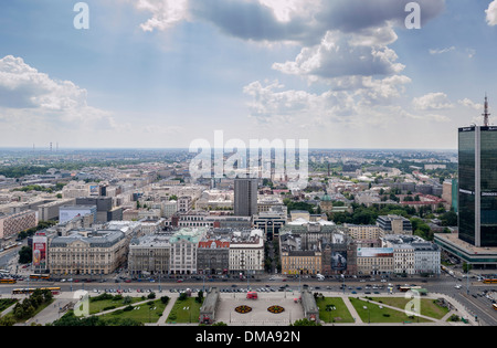 Stadtbild von Warschau, Warschau, Polen. Architekt: Verschiedene, 2013. Allgemein erhöhte Stadtansicht. Stockfoto