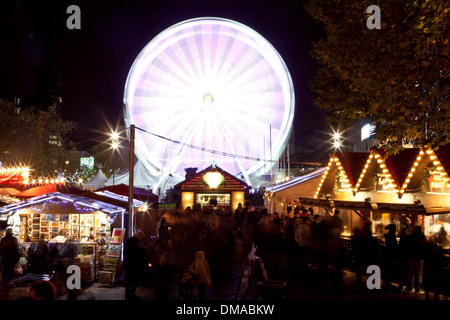 Frankfurter Weihnachtsmarkt in Birmingham - der größte authentische deutsche Markt in der Welt außerhalb Deutschlands und Österreichs Stockfoto