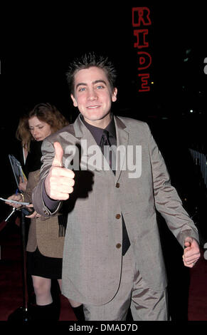 13. Dezember 1998 - K14742NP SD0211. OKTOBER SKY PREMIERE IN UNIVERSAL CITY IN LA, CA. JAKE GYLLENHAAL. NINA PROMMER / 1999 (Kredit-Bild: © Globe Photos/ZUMAPRESS.com) Stockfoto