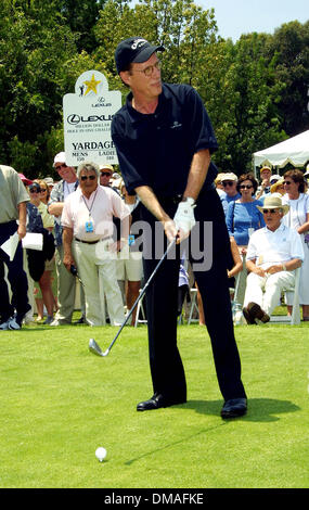 1. Juli 2002 - Ojai, Kalifornien, USA - JAMES WOODS... PROMI-HOLE-IN-ONE-GOLFTURNIER. PRÄSENTIERT VON LEXUS & MOTION PICTURE AND TELEVISION FUND PROFITIERT. IM OJAI VALLEY INN &AMP; SPA, OJAI, KALIFORNIEN. 30. JUNI 2002. NINA PROMMER / 2002 K25455NP (Kredit-Bild: © Globe Photos/ZUMAPRESS.com) Stockfoto