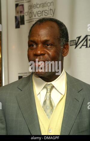 28. Oktober 2002 - Beverly Hills, CALIFORNIA, USA - DANNY GLOVER... FEST DER VIELFALT. IM BESITZ DER PRODUCERS GUILD OF AMERICA. REGENT BEVERLY WILSHIRE HOTEL, BEVERLY HILLS, KALIFORNIEN. 28. OKTOBER 2002. NINA PROMMER / 2002.26947NP (Kredit-Bild: © Globe Photos/ZUMAPRESS.com) Stockfoto