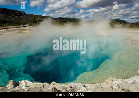 Sapphire Pool Keks Basin Yellowstone-Nationalpark, Wyoming. USA LA006723 Stockfoto