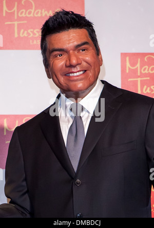 George Lopez Wachsfigur enthüllt zu Ehren des National Hispanic Heritage Month bei Madame Tussauds in Las Vegas Nevada, USA- Stockfoto